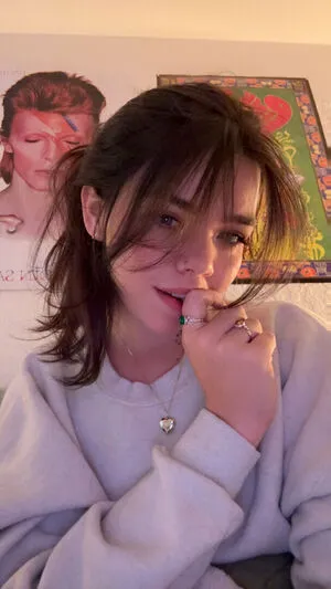 Dearest Daisy OnlyFans Leaked Free Thumbnail Picture - #HweIWegHpy