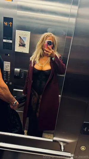 Debbie Zwiers OnlyFans Leaked Free Thumbnail Picture - #o3HJol87OY