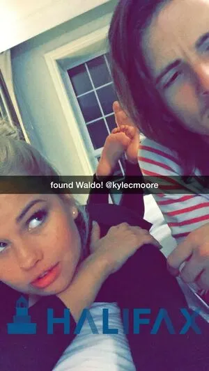 Debby Ryan OnlyFans Leaked Free Thumbnail Picture - #p3u4H3oL5a