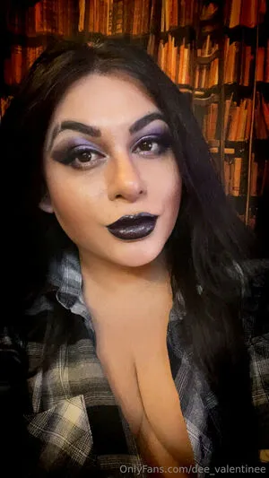 Dee Valentinee OnlyFans Leaked Free Thumbnail Picture - #ic738fcvCF