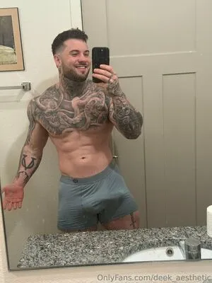 Deek Aesthetic OnlyFans Leaked Free Thumbnail Picture - #0Z3tZORWRk