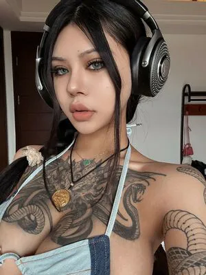 Deer White OnlyFans Leaked Free Thumbnail Picture - #SkipvENFNK