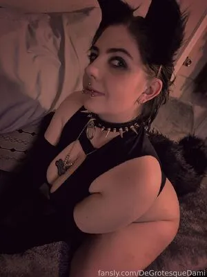 degrotesquedami OnlyFans Leaked Free Thumbnail Picture - #Ri5Enj0RIi