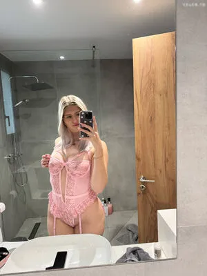 Deineemilia OnlyFans Leaked Free Thumbnail Picture - #0MbCBxNhPA
