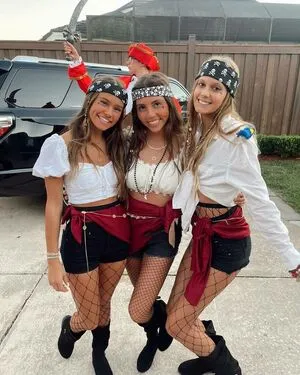 Delaney Porazinski OnlyFans Leaked Free Thumbnail Picture - #Y8asMjXNAA