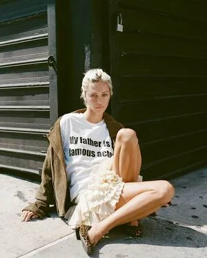 Delilah Belle Hamlin OnlyFans Leaked Free Thumbnail Picture - #FGEPMaHA6n