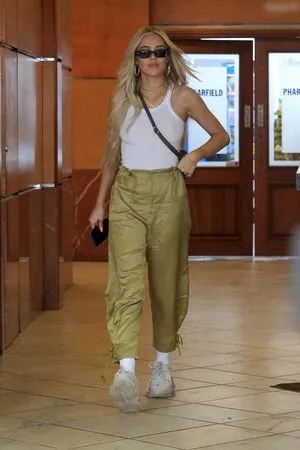 Delilah Hamlin OnlyFans Leaked Free Thumbnail Picture - #F18AtIialz