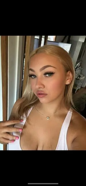 Delilah May OnlyFans Leaked Free Thumbnail Picture - #FTlFAnCUrl