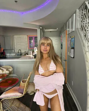 Demi Burnett OnlyFans Leaked Free Thumbnail Picture - #6kf9sltKyi