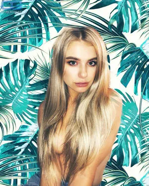 Demi Burnett OnlyFans Leaked Free Thumbnail Picture - #AnBleKRQdK