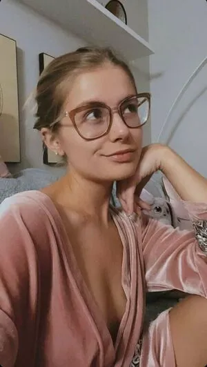 Demi Burnett OnlyFans Leaked Free Thumbnail Picture - #u9tLBK3ctd