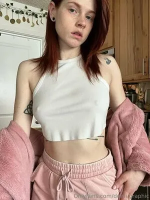 Demi Graphic OnlyFans Leaked Free Thumbnail Picture - #MxsnkTnKIs