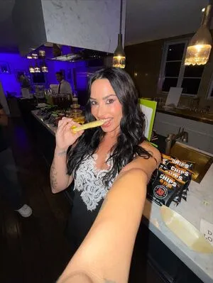 Demi Lovato OnlyFans Leaked Free Thumbnail Picture - #0husixVY2m