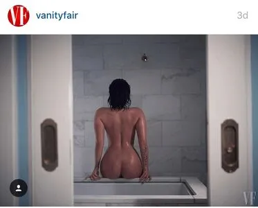 Demi Lovato OnlyFans Leaked Free Thumbnail Picture - #0tNAzsKzNA