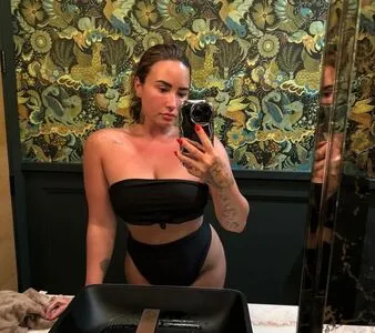 Demi Lovato OnlyFans Leaked Free Thumbnail Picture - #1EEyX2vrUf