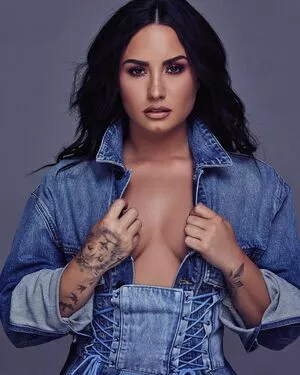 Demi Lovato OnlyFans Leaked Free Thumbnail Picture - #4kzWsd6YSQ