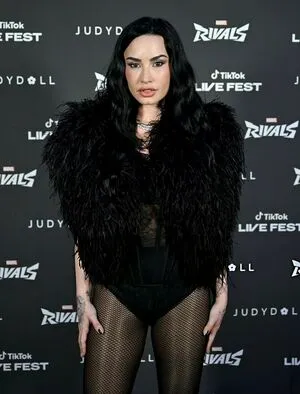 Demi Lovato OnlyFans Leaked Free Thumbnail Picture - #51ebOBV1bH