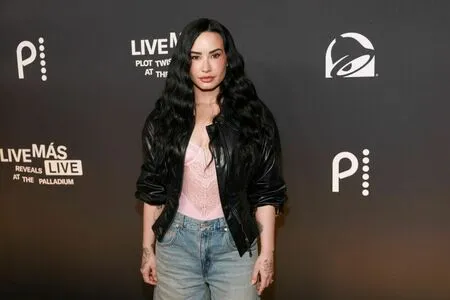 Demi Lovato OnlyFans Leaked Free Thumbnail Picture - #6XHow7pgOo