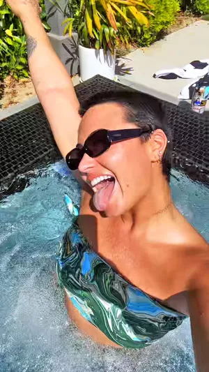 Demi Lovato OnlyFans Leaked Free Thumbnail Picture - #704UdPGZ2S