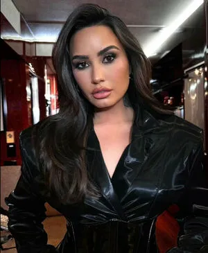 Demi Lovato Profile Thumbnail