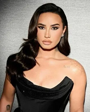 Demi Lovato OnlyFans Leaked Free Thumbnail Picture - #8pt7cGTcoM