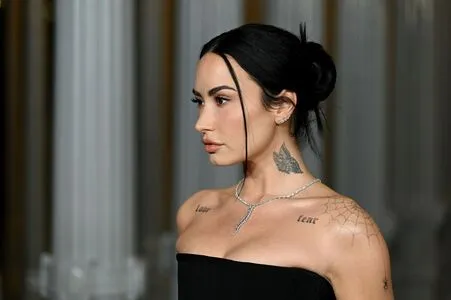 Demi Lovato OnlyFans Leaked Free Thumbnail Picture - #Aa8su3Q1sd