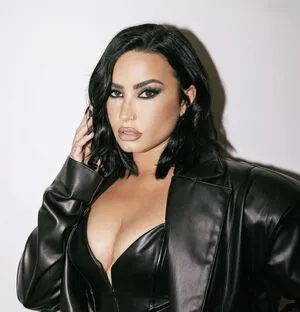 Demi Lovato OnlyFans Leaked Free Thumbnail Picture - #H2s44wMncu