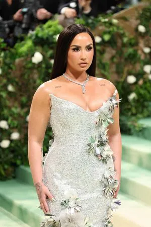 Demi Lovato OnlyFans Leaked Free Thumbnail Picture - #MC258ajkSl