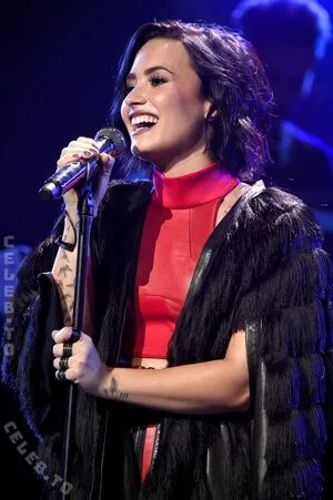 Demi Lovato OnlyFans Leaked Free Thumbnail Picture - #McitbAk3Ns