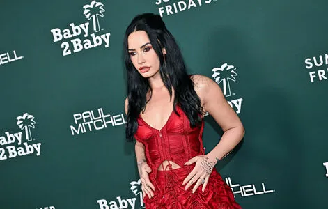 Demi Lovato OnlyFans Leaked Free Thumbnail Picture - #N4VwtMMw1B