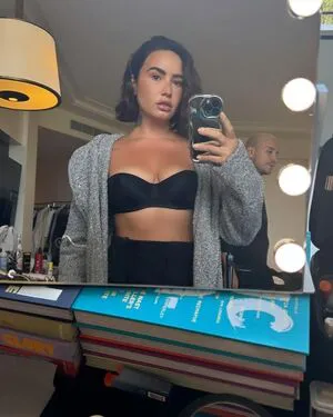 Demi Lovato OnlyFans Leaked Free Thumbnail Picture - #NAhqlzB7WE