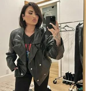 Demi Lovato OnlyFans Leaked Free Thumbnail Picture - #PX0t5VT2Db