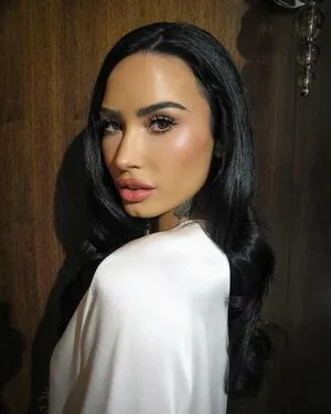 Demi Lovato OnlyFans Leaked Free Thumbnail Picture - #R26x4XieL9
