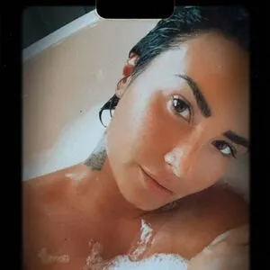 Demi Lovato OnlyFans Leaked Free Thumbnail Picture - #T4BLRYi2Jf