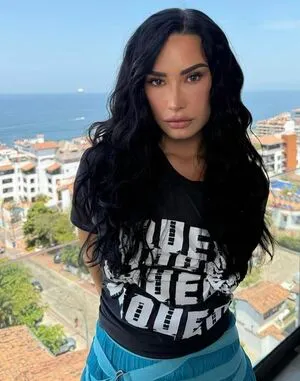 Demi Lovato OnlyFans Leaked Free Thumbnail Picture - #UV2tZZA21p