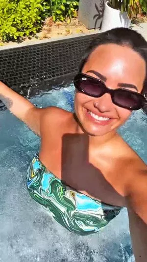 Demi Lovato OnlyFans Leaked Free Thumbnail Picture - #VQ9UUQ0oR1