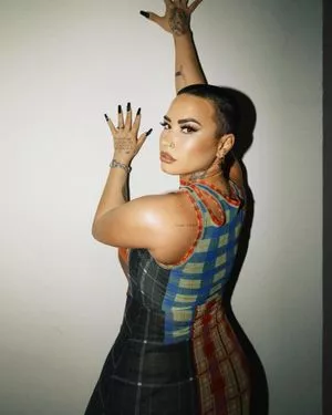 Demi Lovato OnlyFans Leaked Free Thumbnail Picture - #W57Aus4Snt