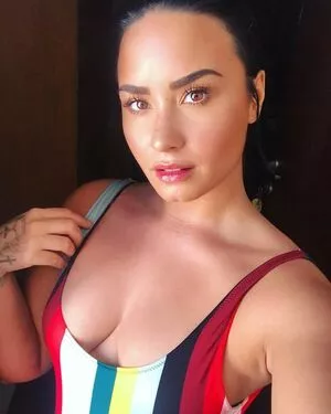 Demi Lovato OnlyFans Leaked Free Thumbnail Picture - #XtHGXL0ivS