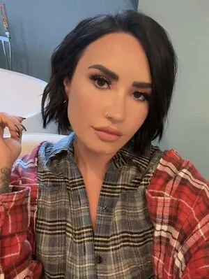 Demi Lovato OnlyFans Leaked Free Thumbnail Picture - #YPyMjHaw2e