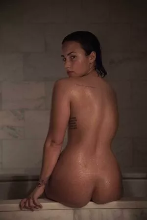 Demi Lovato OnlyFans Leaked Free Thumbnail Picture - #ZygtPl7wxm