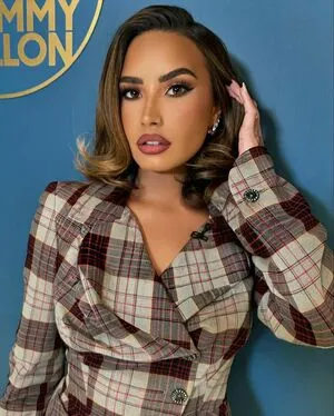 Demi Lovato OnlyFans Leaked Free Thumbnail Picture - #bpjVdYq6a4