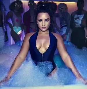 Demi Lovato OnlyFans Leaked Free Thumbnail Picture - #eTYdKvWqGJ