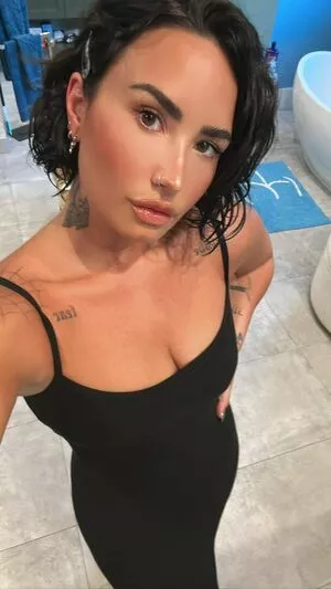 Demi Lovato OnlyFans Leaked Free Thumbnail Picture - #iNd52yquZ5