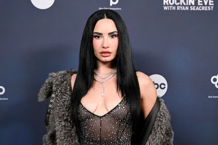 Demi Lovato OnlyFans Leaked Free Thumbnail Picture - #iZWl42Wmm6