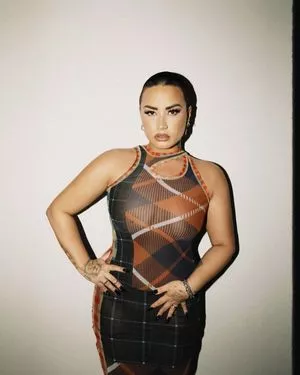 Demi Lovato OnlyFans Leaked Free Thumbnail Picture - #kDlny7yskW