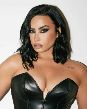 Demi Lovato OnlyFans Leaked Free Thumbnail Picture - #kxBvt0EkDZ