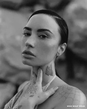 Demi Lovato OnlyFans Leaked Free Thumbnail Picture - #l7SrTm2ZPg