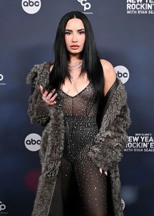 Demi Lovato OnlyFans Leaked Free Thumbnail Picture - #omn3lLK058
