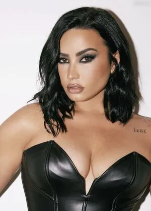 Demi Lovato OnlyFans Leaked Free Thumbnail Picture - #pnWnUrvfSC