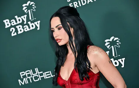 Demi Lovato OnlyFans Leaked Free Thumbnail Picture - #qQpoasX277